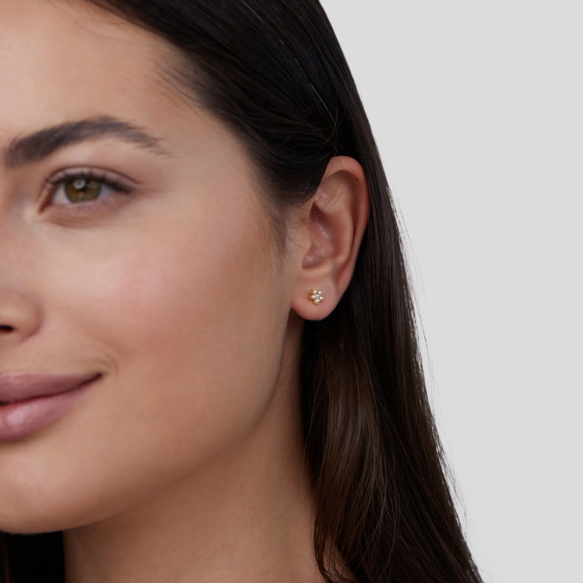 Blooming Flower Pearl Earrings - Image 5