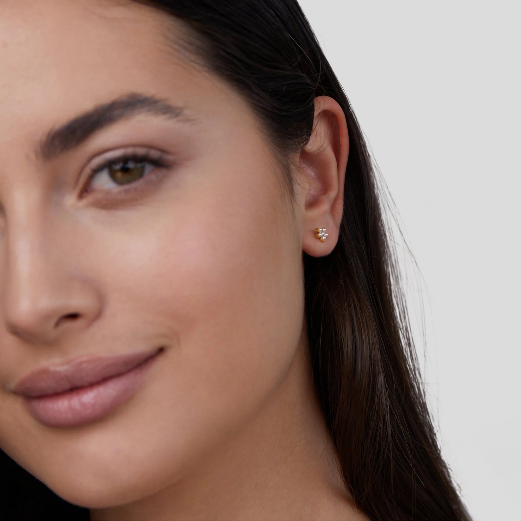 Blooming Flower Pearl Earrings - Image 6