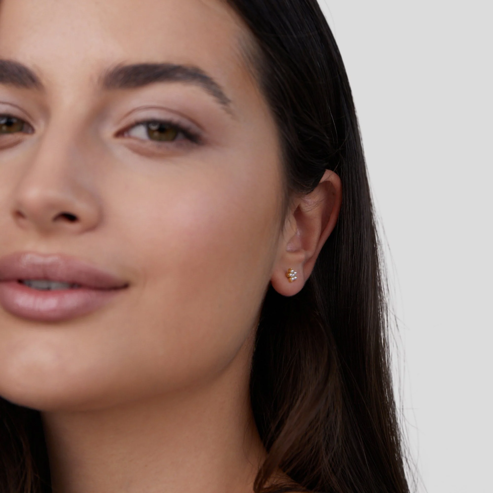 Blooming Flower Pearl Earrings - Image 7