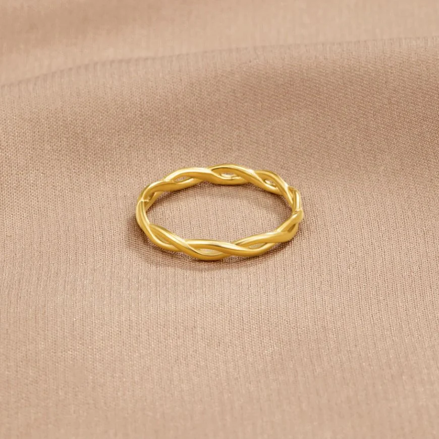 Infinity 18K Gold Twist Ring - Image 5